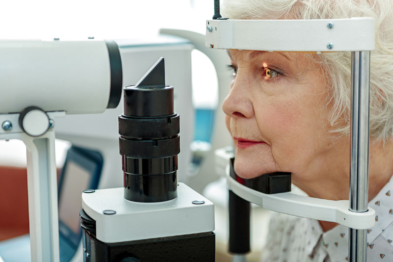 older female glaucoma patient having eye exam